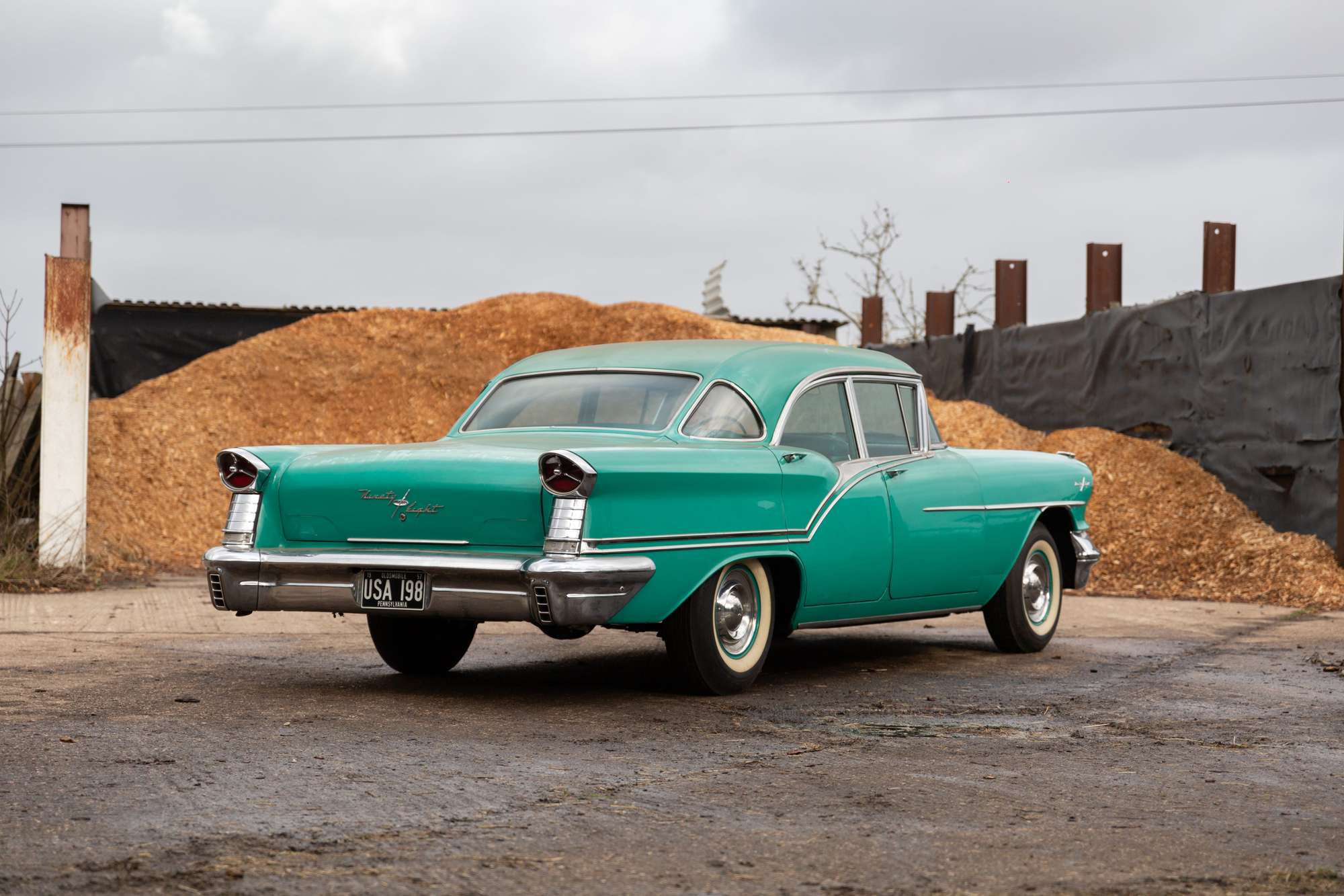 1957 Oldsmobile Starfire Ninety-Eight Holiday Sedan-Sold