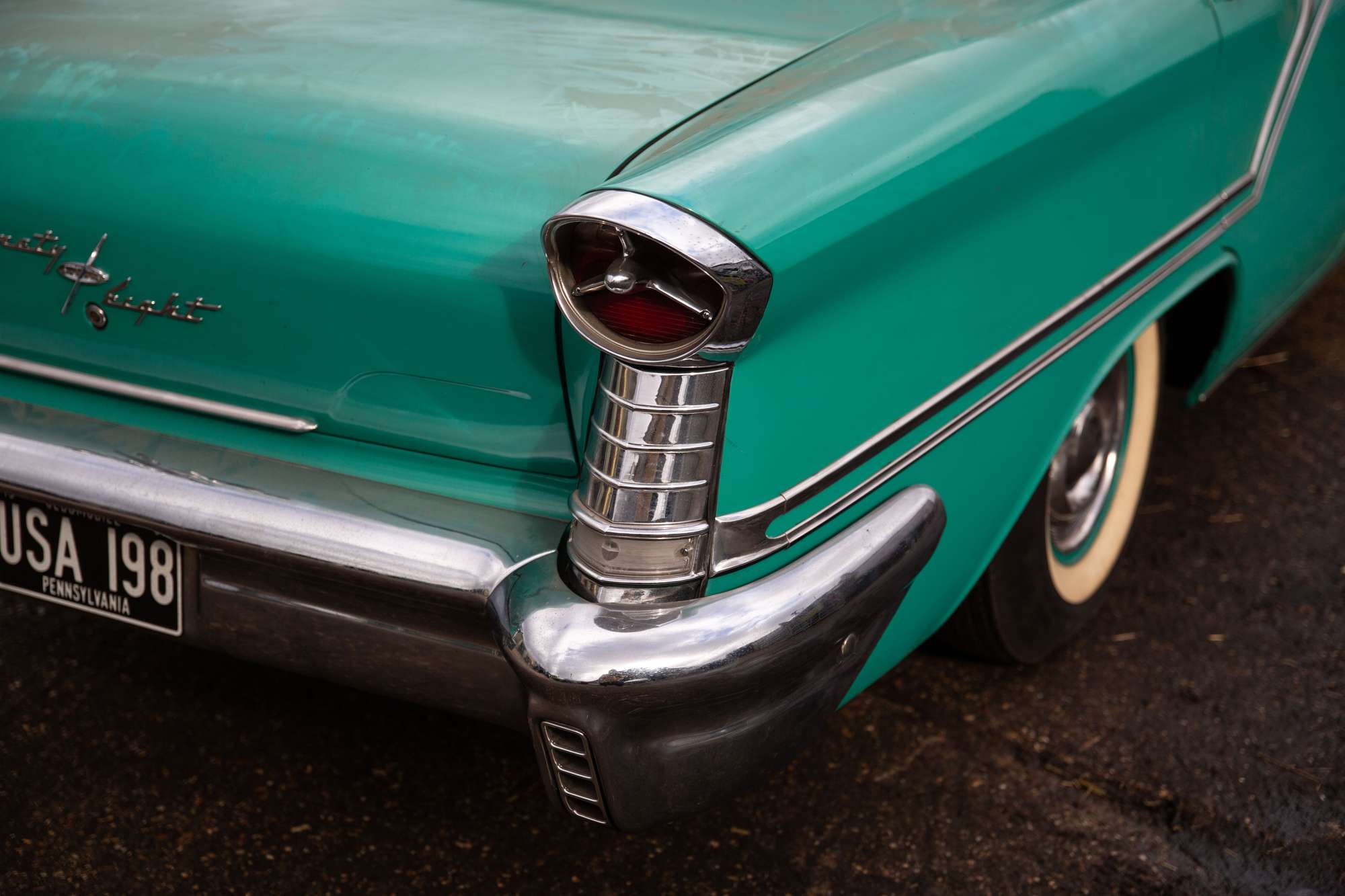 1957 Oldsmobile Starfire Ninety-Eight Holiday Sedan-Sold