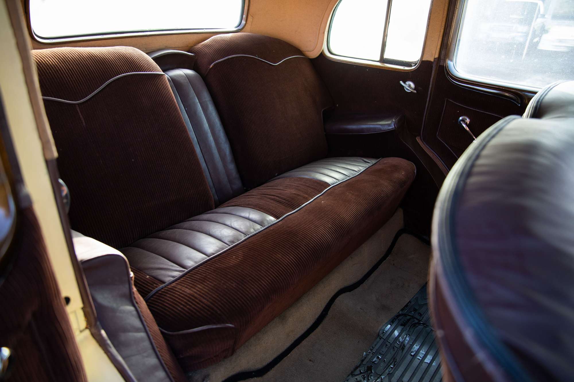 1934 Buick Series 50 Sedan-Sold