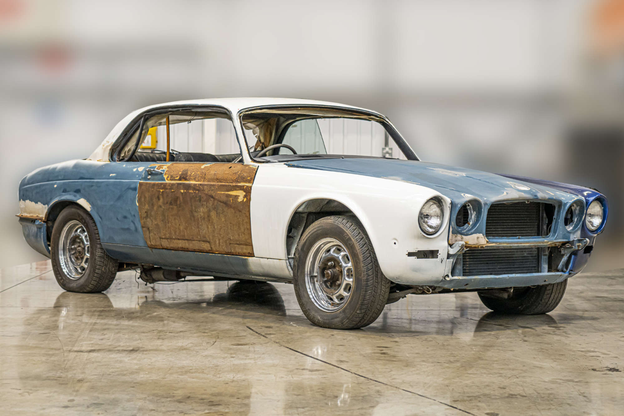 1975 Jaguar XJ-C 4.2-Sold