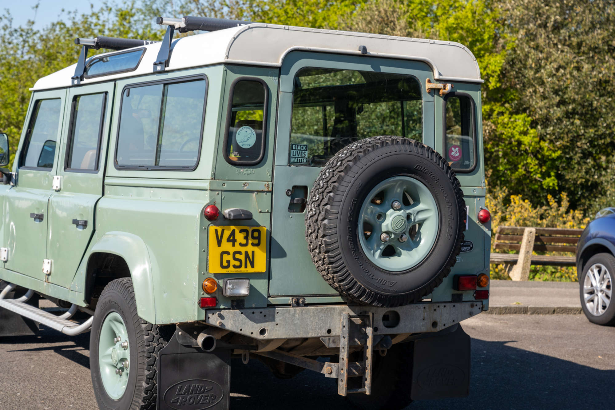 2000 Land Rover Defender 110 County TD5 Heritage