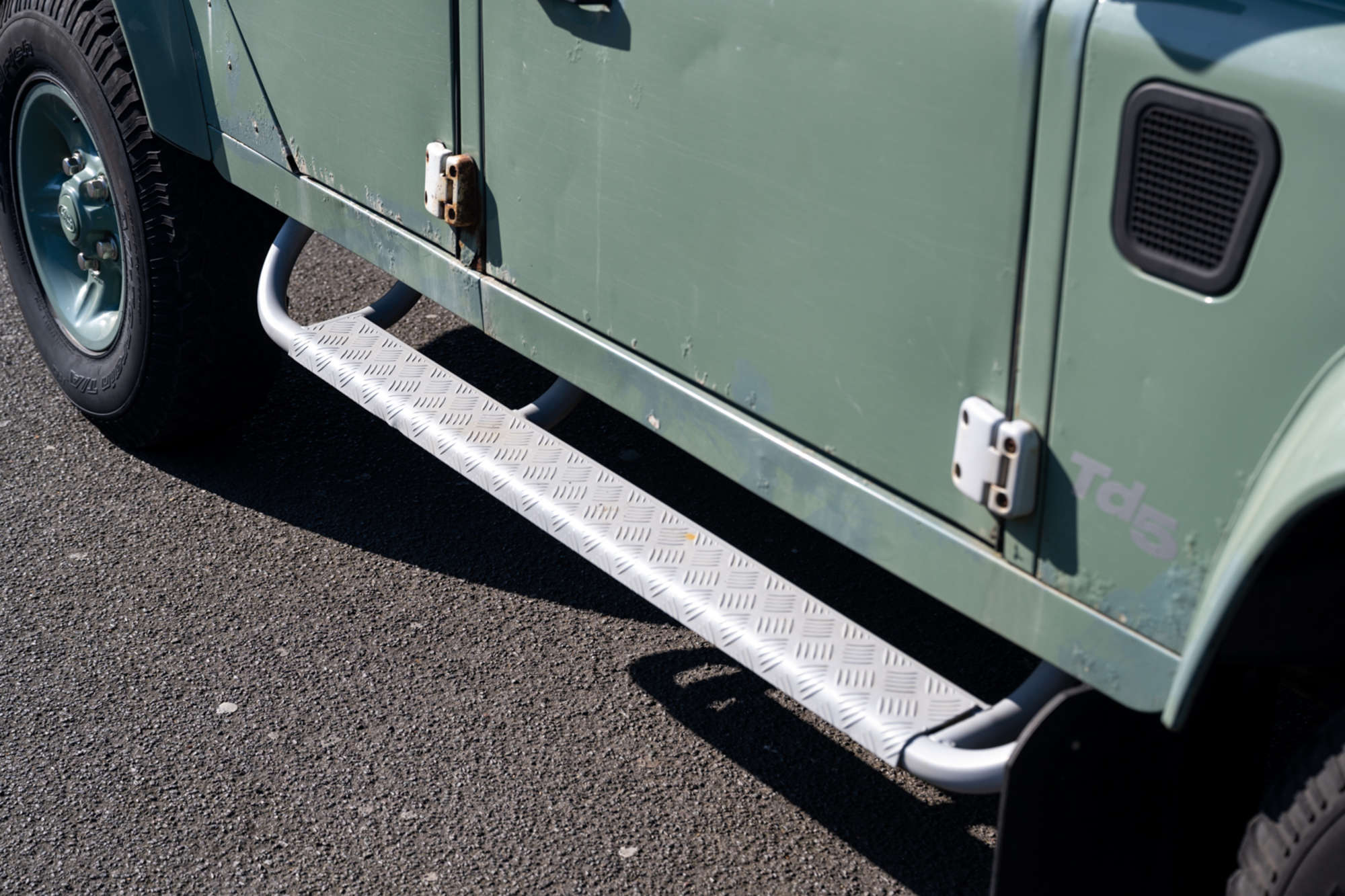 2000 Land Rover Defender 110 County TD5 Heritage