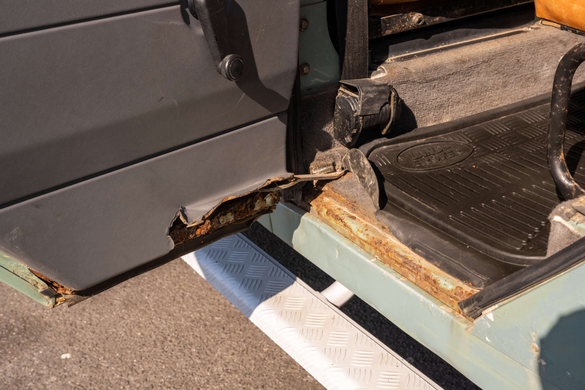 2000 Land Rover Defender 110 County TD5 Heritage