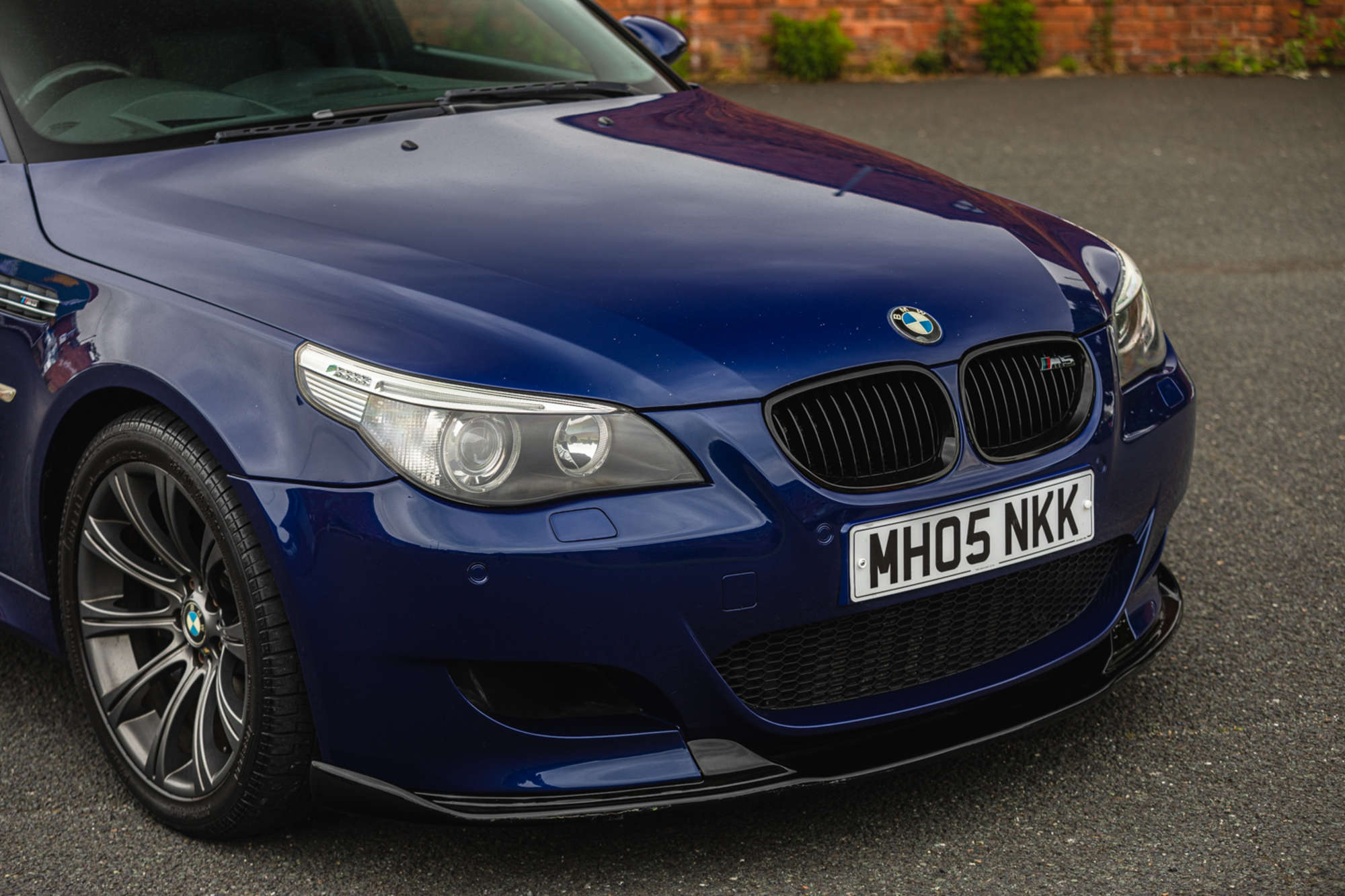 2005 BMW M5 V10 (E60)