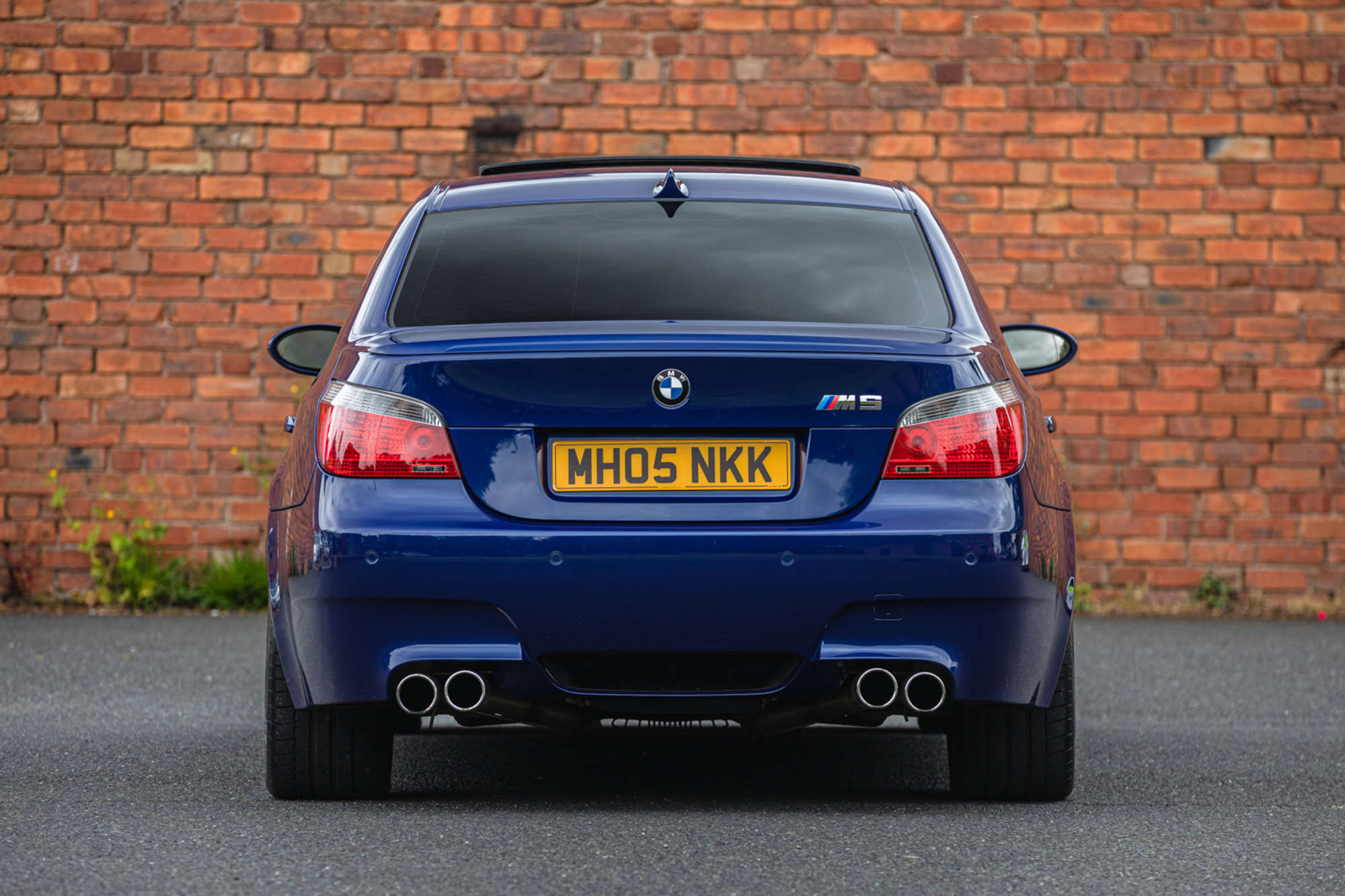 2005 BMW M5 V10 (E60)
