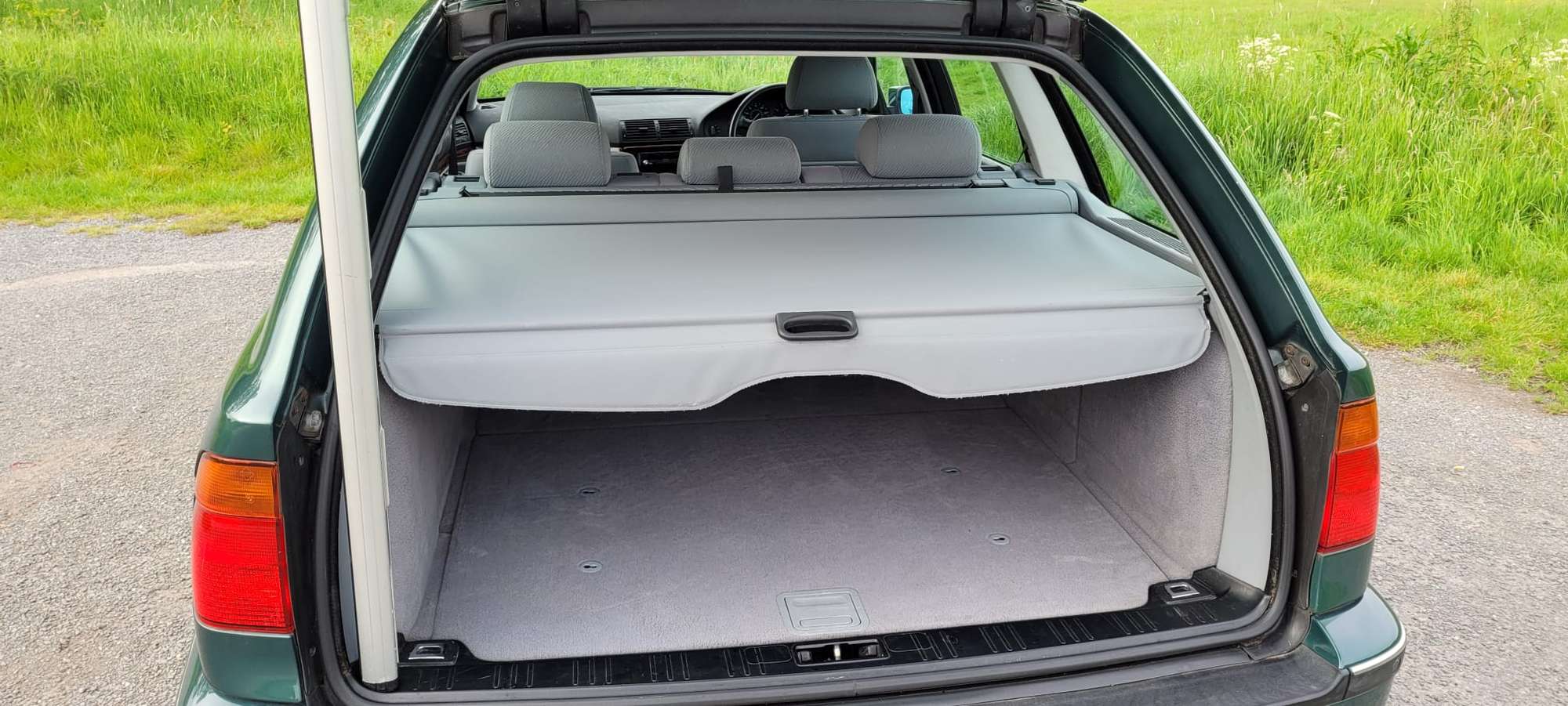 1999 BMW 523i Touring