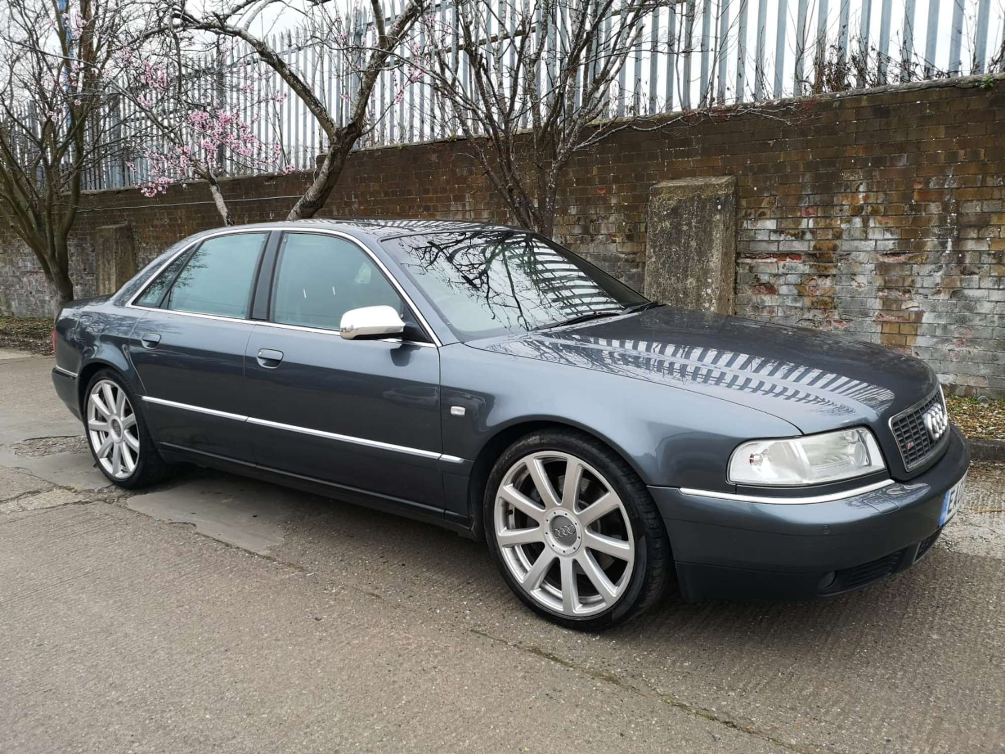 2002 Audi S8 4.2 V8 360 PS