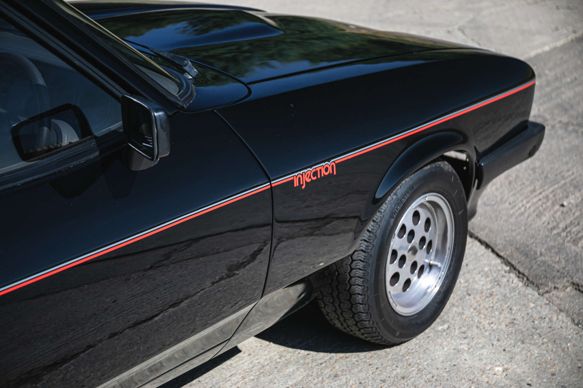 1982 Ford Capri 2.8-Litre injection (Ex-Alfie Moon, BBC EastEnders)