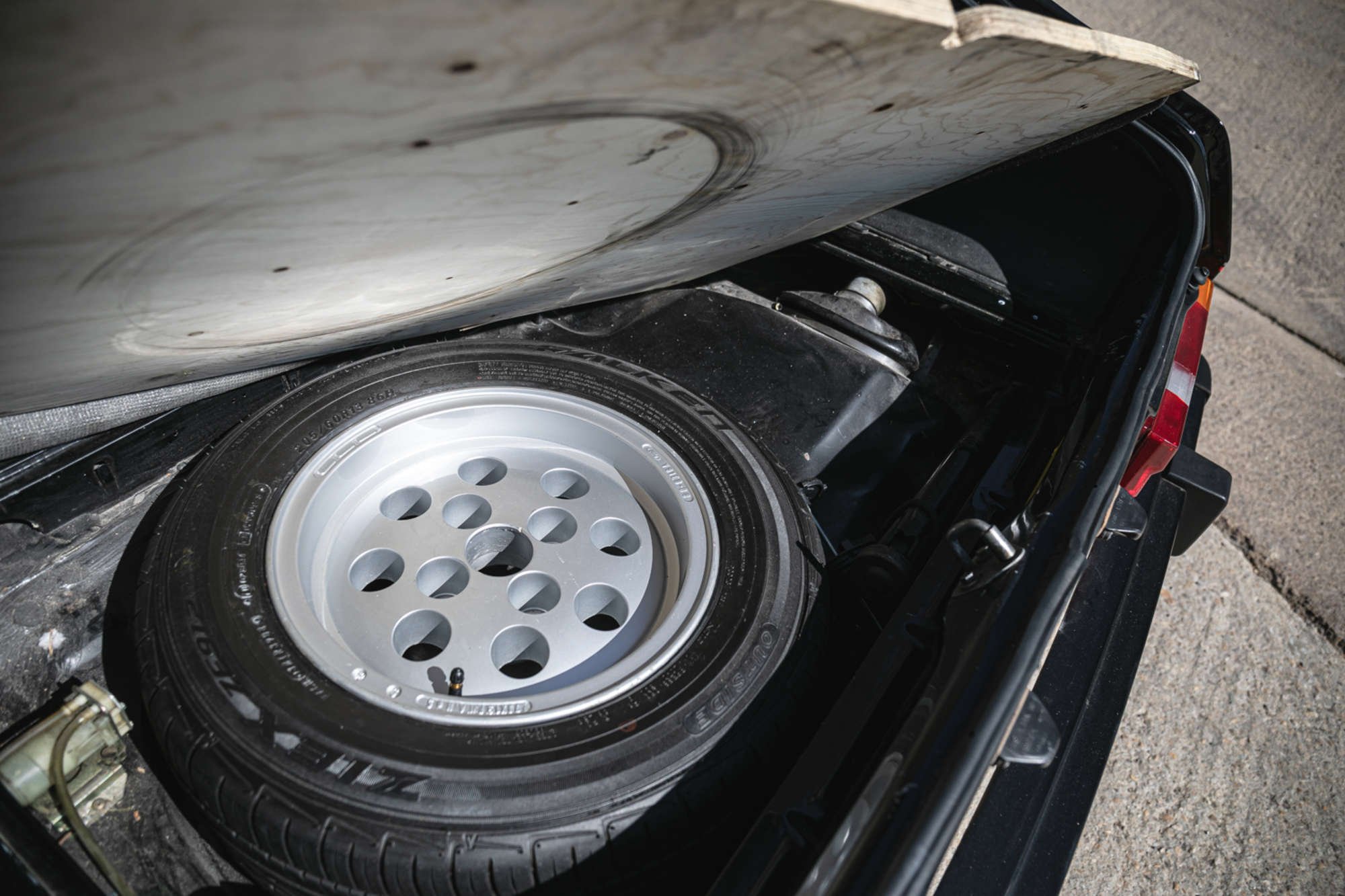 1982 Ford Capri 2.8-Litre injection (Ex-Alfie Moon, BBC EastEnders)