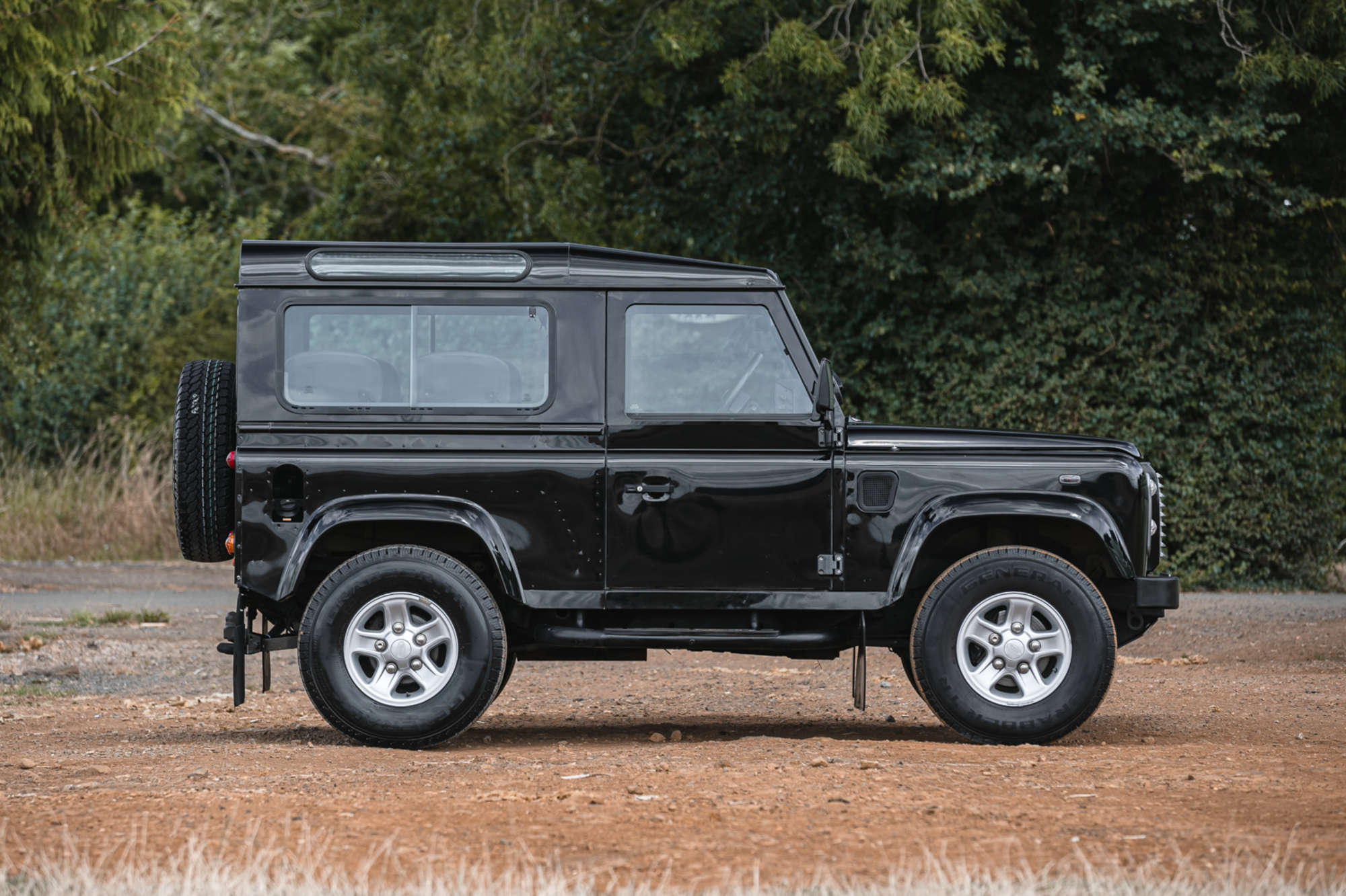 2006 Land Rover Defender 90 XS TD5 Station Wagon