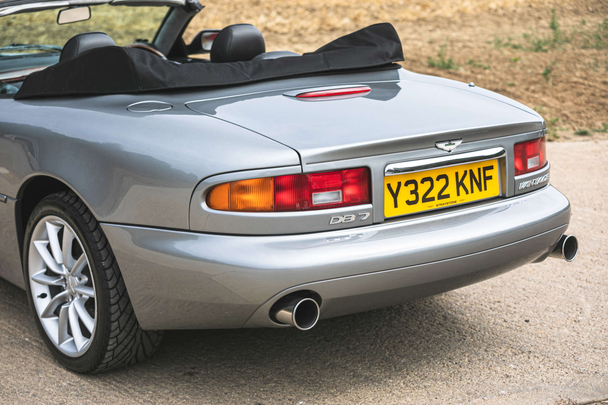 2001 Aston Martin DB7 V12 Vantage Volante