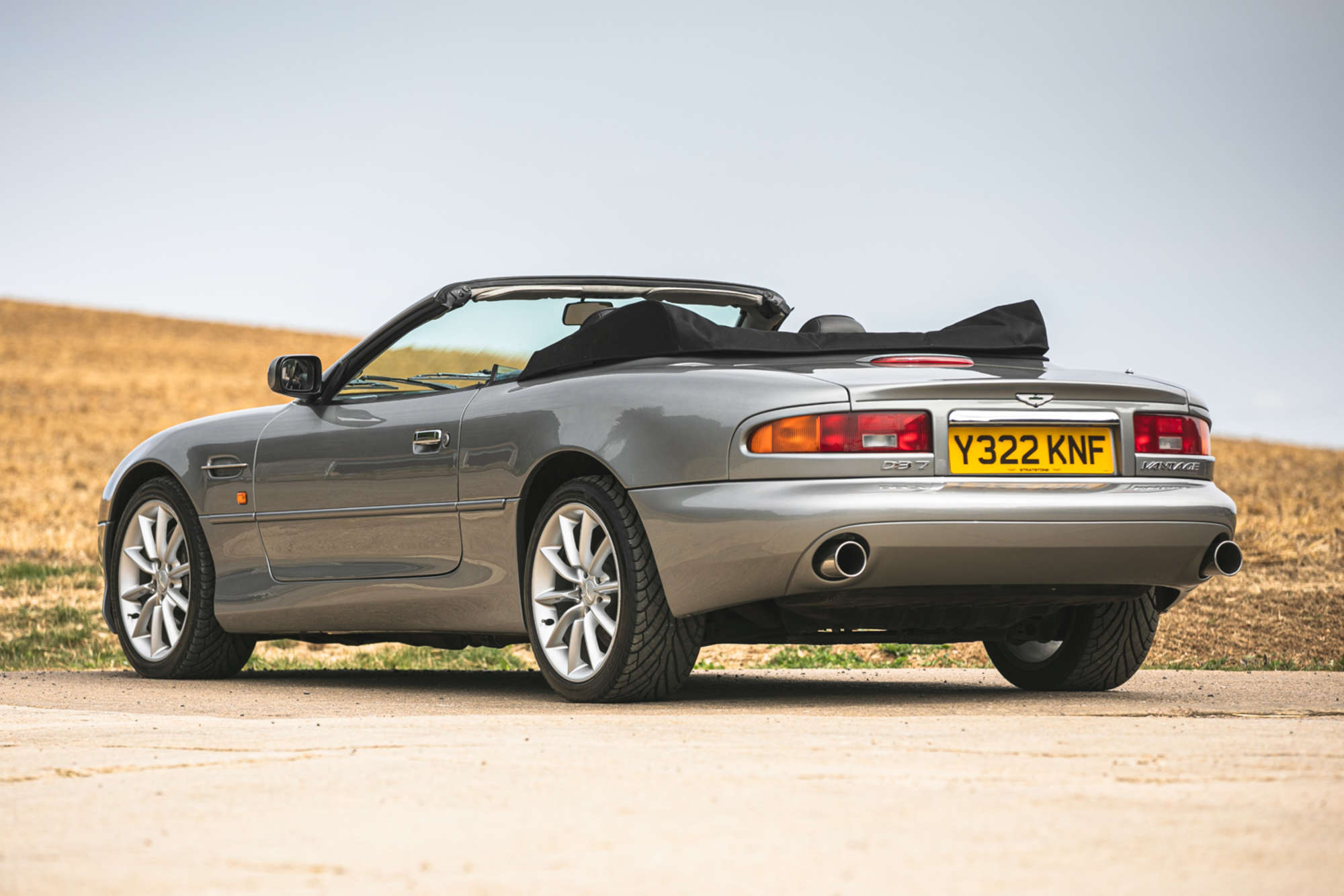2001 Aston Martin DB7 V12 Vantage Volante