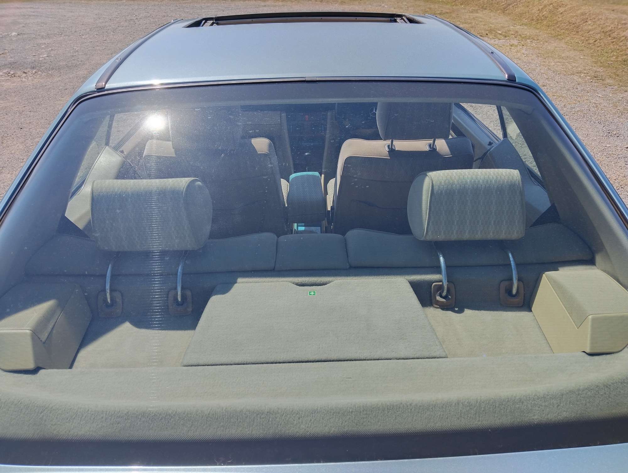 1990 Mercedes-Benz 230CE (W124)