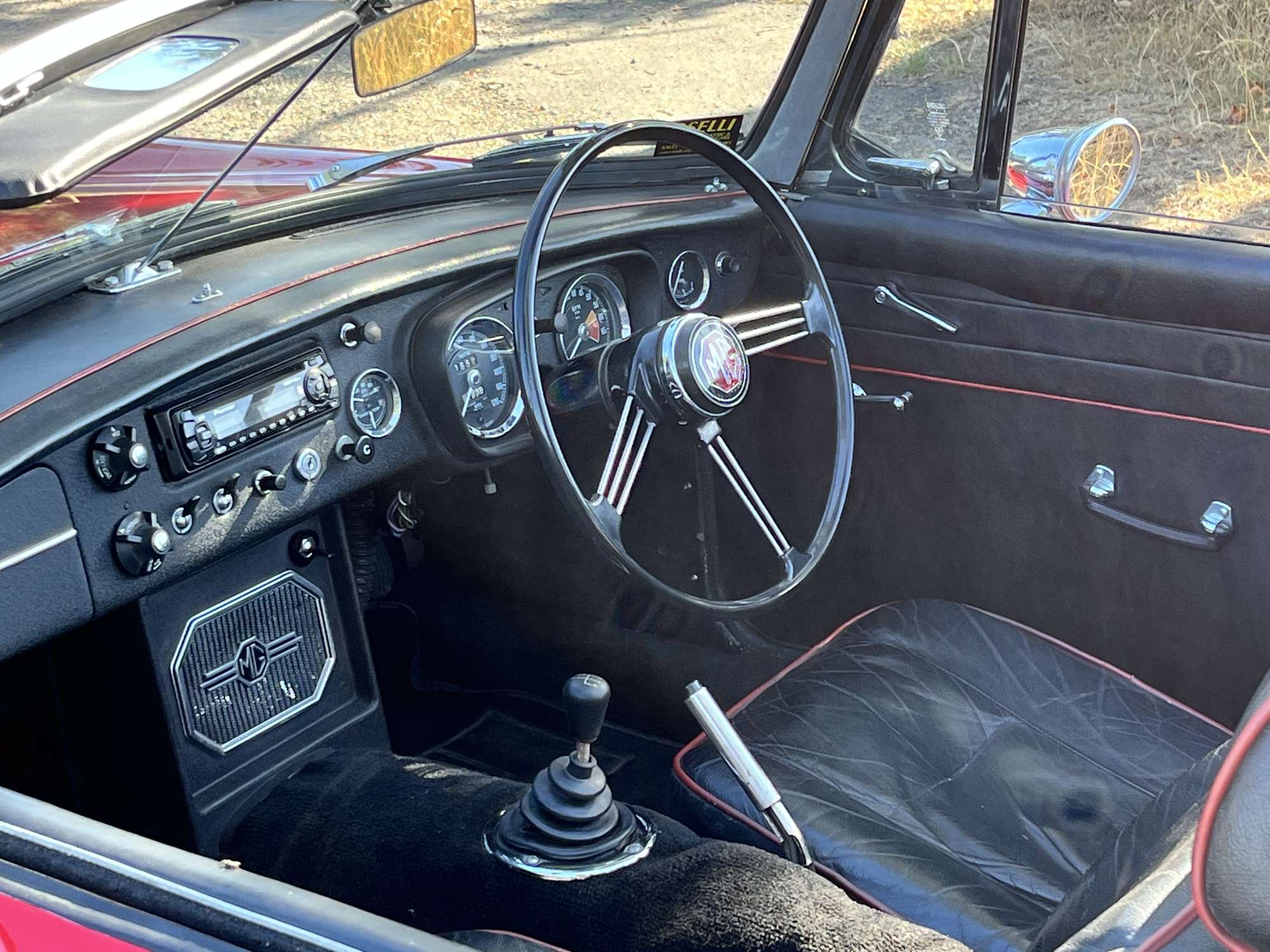 1967 MG B V8 Roadster