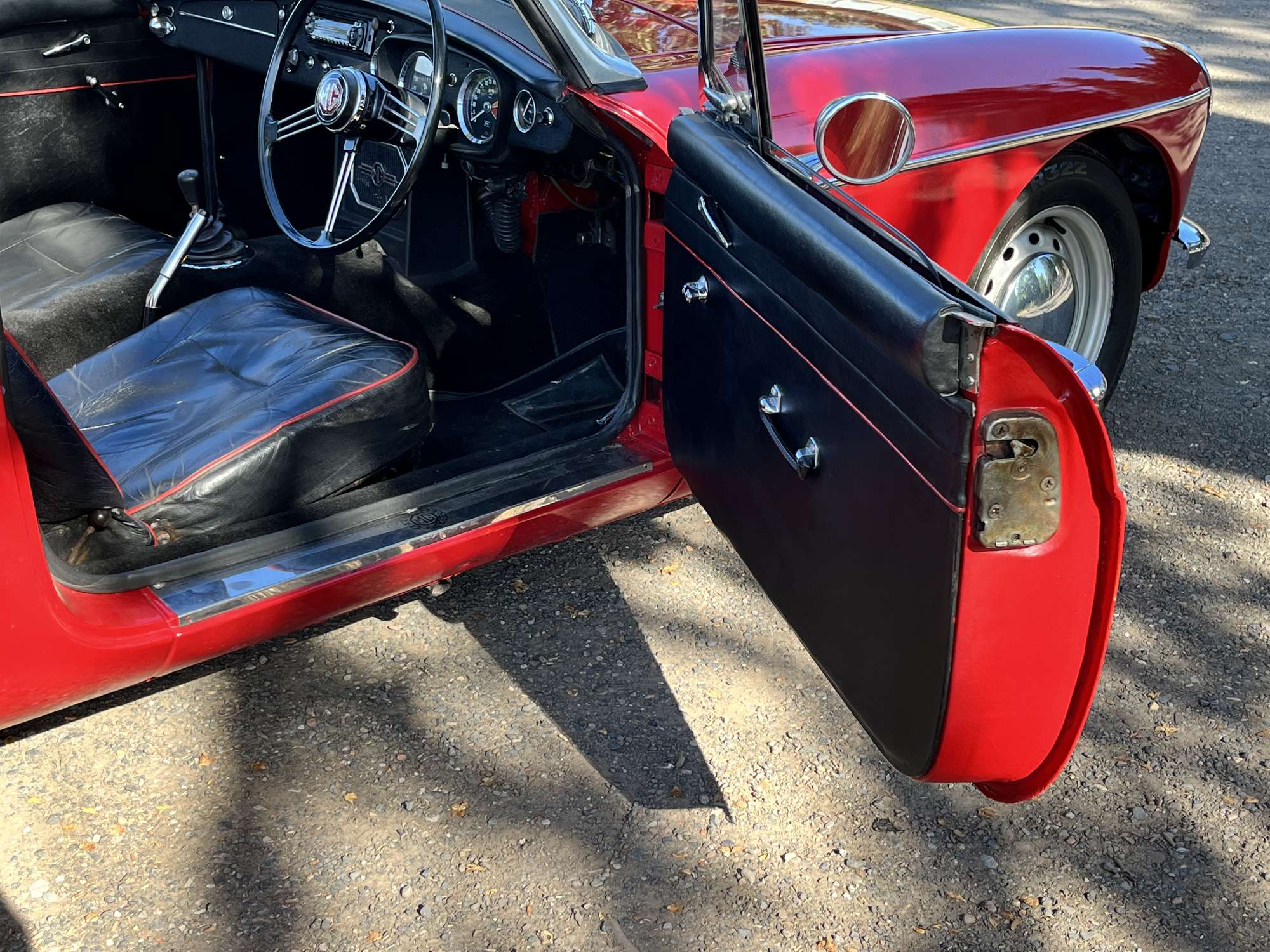 1967 MG B V8 Roadster