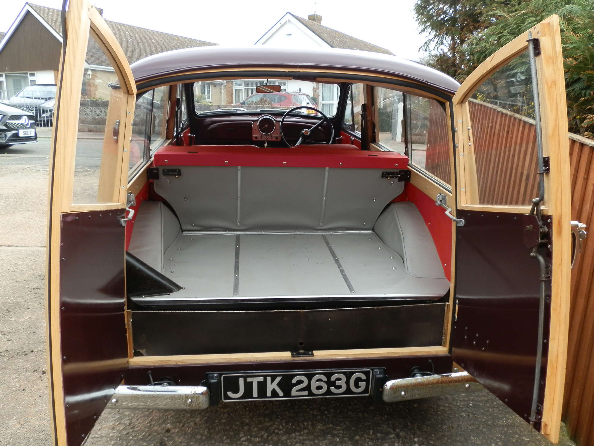 1968 Morris Minor 1000 Traveller (Series V)-Sold