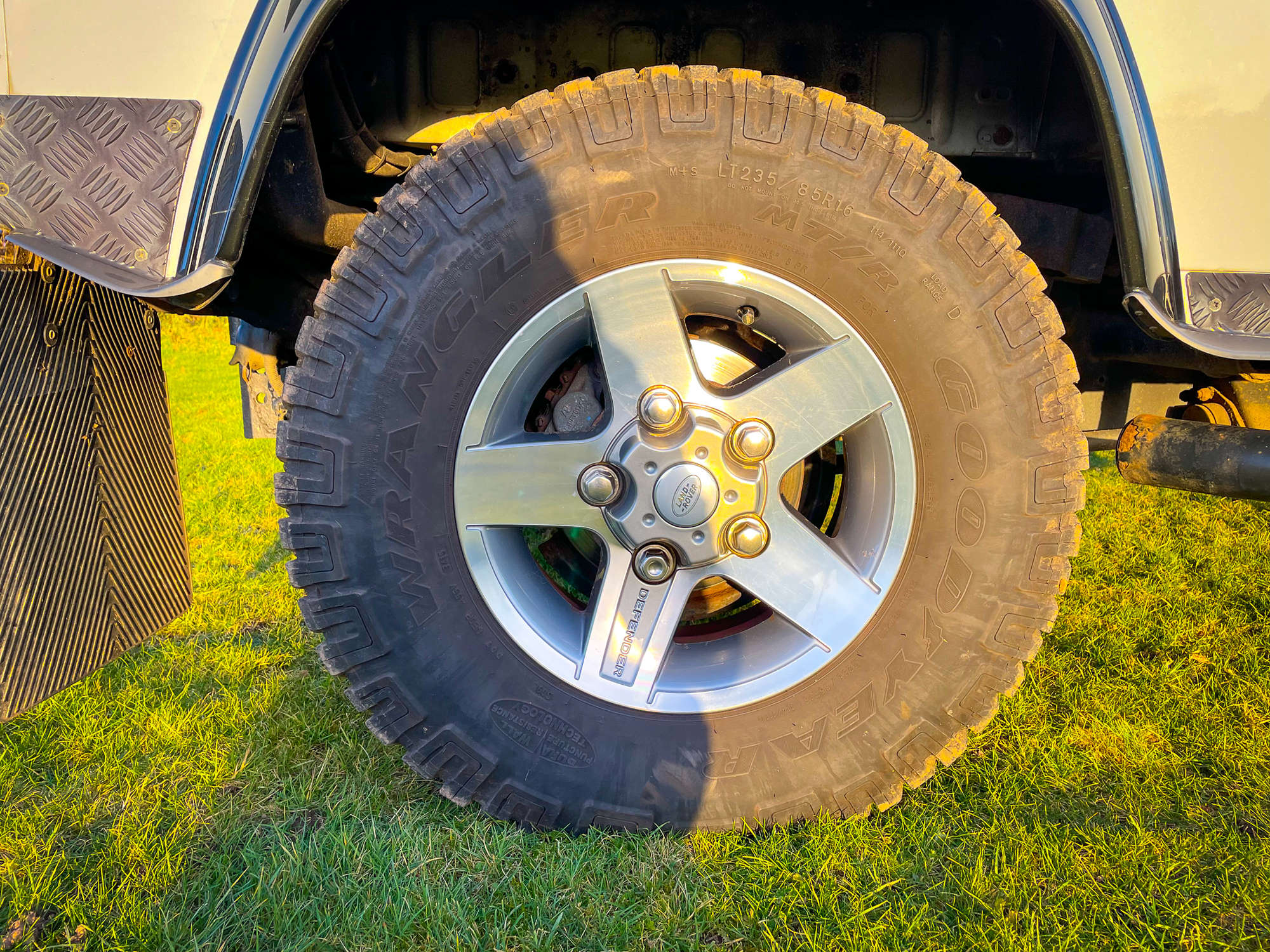 2015 Land Rover Defender 90 Landmark Edition-Sold