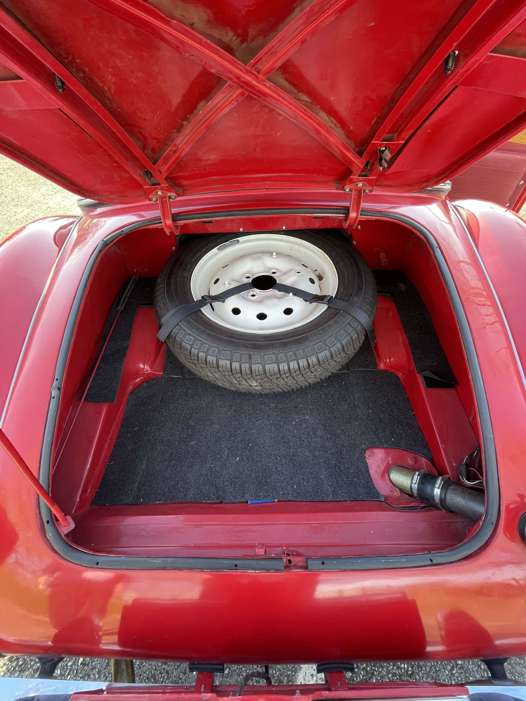 1958 MG A 1500 Coupé-Sold