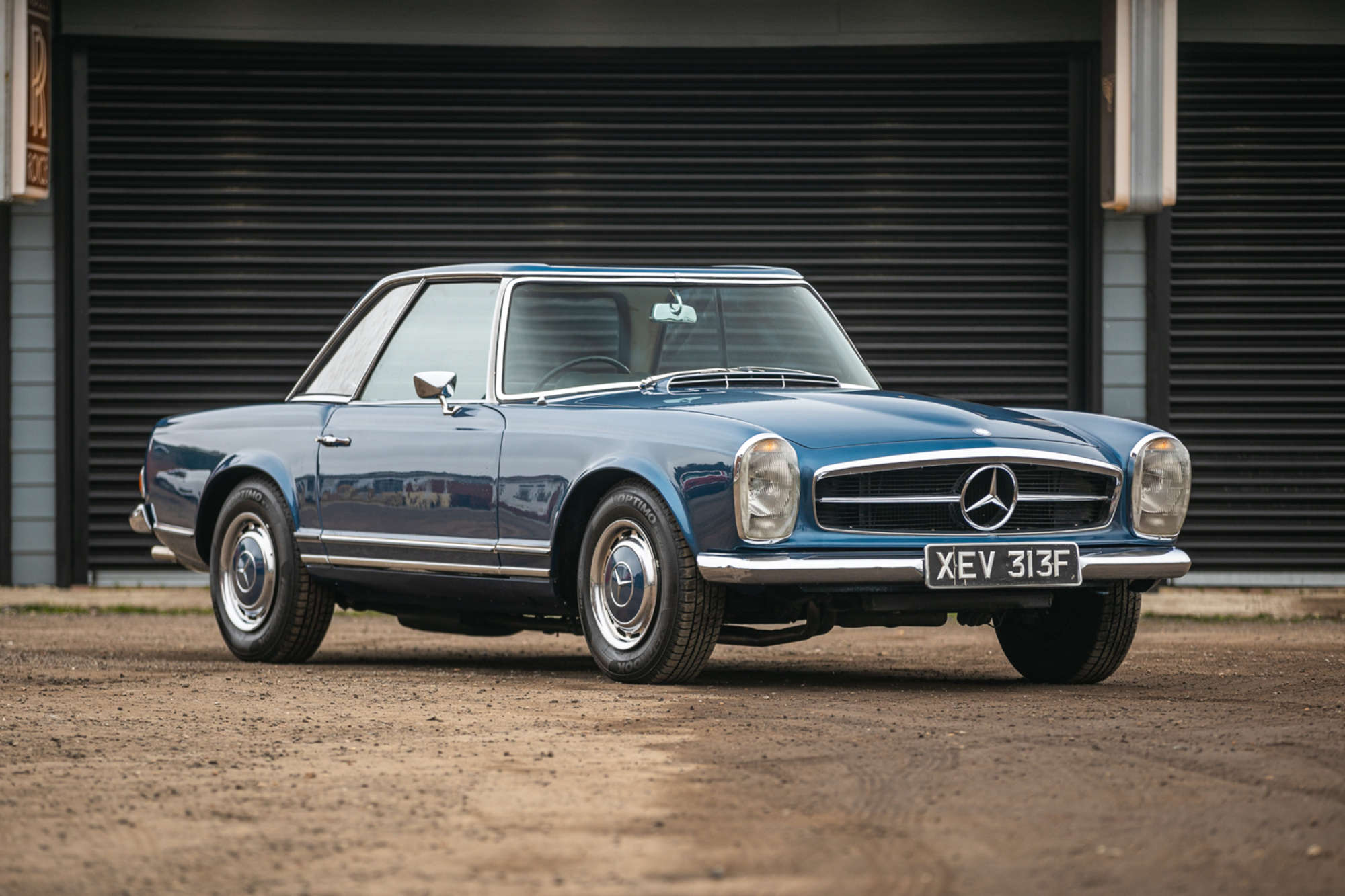 1967 Mercedes-Benz 250SL California Coupé (W113)-Sold