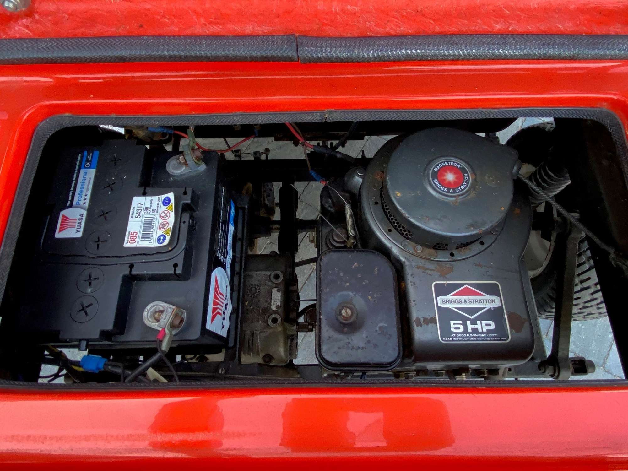 Range Rover Classic Childs Petrol-Powered Car-Sold