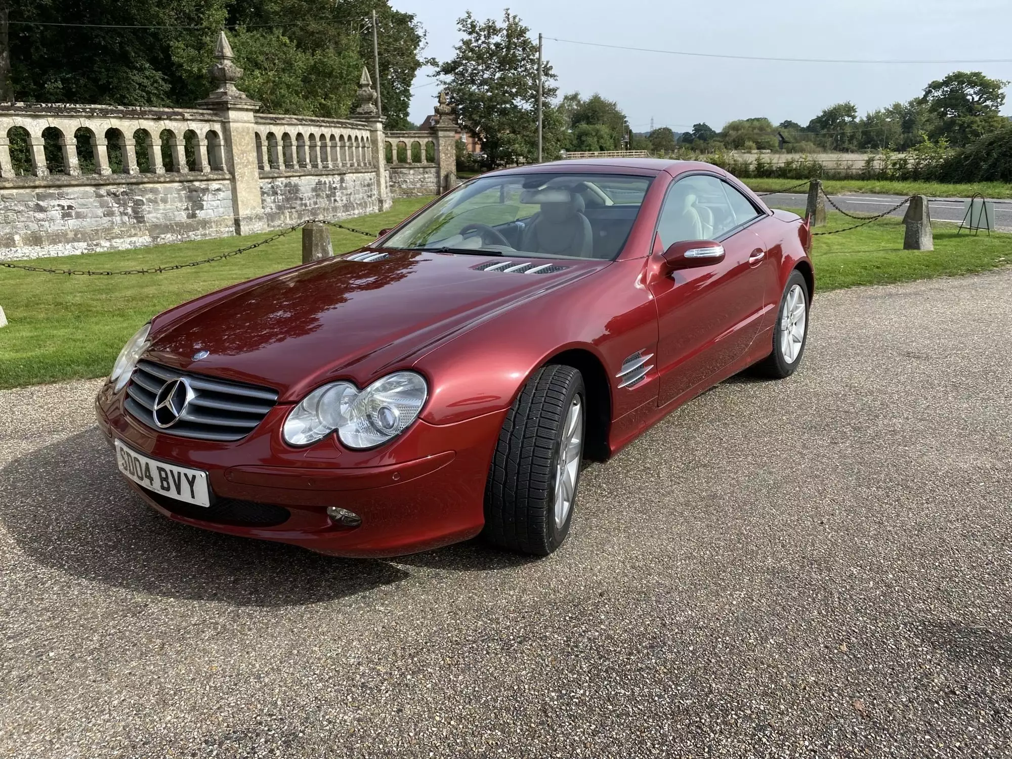 Iconic Auctioneers | 2004 Mercedes-Benz SL350 (R230)-Sold