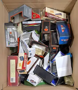 Onyx, EFE, Corgi, Atlas and similar, a large group comprising of Empty Boxes, Rigid Perspex Cases, Packaging and similar