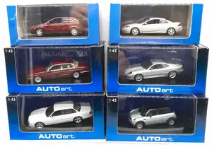 Auto Art & Paul's Model Art (Ford Dealership), a boxed 1:43 scale group to include Auto Art 535732 Jaguar XJ8 in Red, Auto Art 53602 Jaguar XJR in White, Paul'