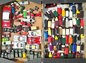 Corgi, Matchbox, Dinky (DeAgostini Issues) Atlas Editions and similar, a unboxed group comprising of Commercials, Sports Cars, Formula 1, Military and similar 