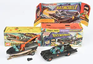 Corgi Toys "Batman" A Pair - (1) 107 Batboat (1st issue) - Black with tinplate fin, "Batman & Robin" Figures