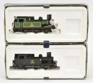 Bachmann Branchline OO gauge pair of boxed J72 steam locomotives, comprising