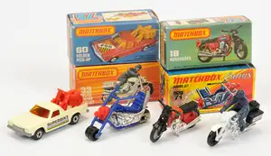 Matchbox Superfast Motorcycle Group (1) 18b Hondarora, Honda CB750 Motorcycle - orange red body, with Honda labels, (2) 33c Honda Police Motorcycle "Police" - 