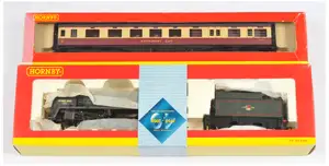Hornby (China) OO Gauge R4188A BR 68ft Dining Car ‘M231M’ and R2187 BR 2-10-0 Class 9F Locomotive No.92220 ‘Evening Star’, both boxed, overall conditio