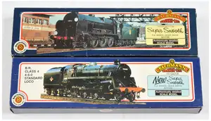 Bachmann Branchline OO gauge pair of BR(SR) steam locomotives, comprising