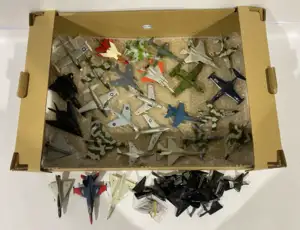 Maisto, a large mixed lot of die-cast model aircraft, comprising modern and Cold War–era jet aircraft in assorted liveries, including USAF, RAF, NATO and cam