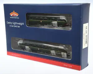 Bachmann OO Gauge 32-516 BR green 2-car Derby Lightweight DMU with Speed Whiskers to front