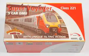 Bachmann OO Gauge 32-625 Virgin livery 5-car Class 221 Super Voyager DEMU No.221130 "Michael Palin" with tilting action