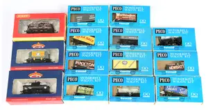 Bachmann Branchline, Hornby and Peco Wonderful Wagon OO gauge boxed wagon group, to include