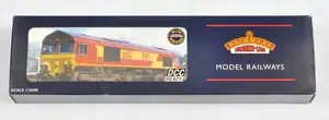 Bachmann Branchline OO Gauge 32-725 Class 66 EWS Diesel Locomotive No. 66135. Condition is Mint in Near Mint to Mint box.