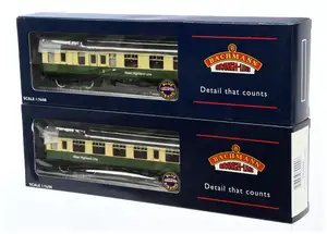 Bachmann Branchline OO Gauge 39-000Y 'West Highland' Line Green & Cream BR Mk1 SO/BCK Coach Pack. Conditions are Near Mint to Mint in Excellent Plus boxes (mis