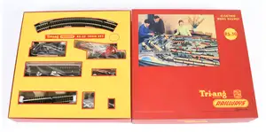 Hornby (China) OO Gauge R1285M Tri-ang Railways Remembered: RS30 Crash Train Set. Appears Near Mint to Mint in Excellent plus to Near Mint box.