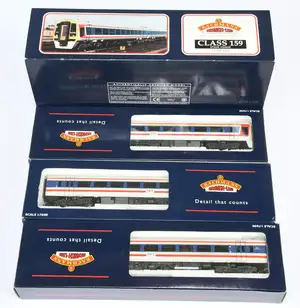 Bachmann OO Gauge Ref. 31-512 South Western Trains (Stagecoach) Class 159 3-Car  DMU.