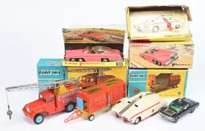 Dinky & Corgi Toys A Group Of 5 - (1) 100 "Thunderbirds" FAB 1, (2) 105 "Captain Scarlet" MSV,