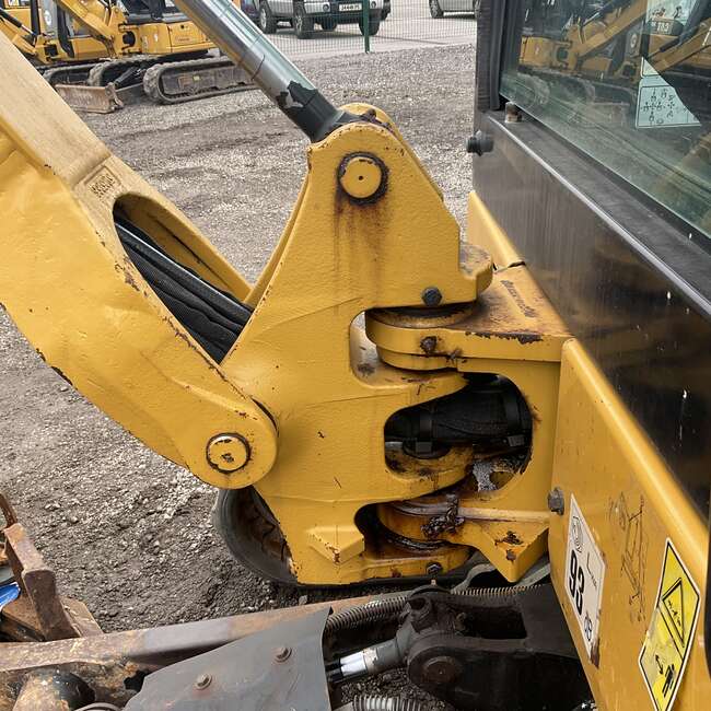 2019 CAT 301.8