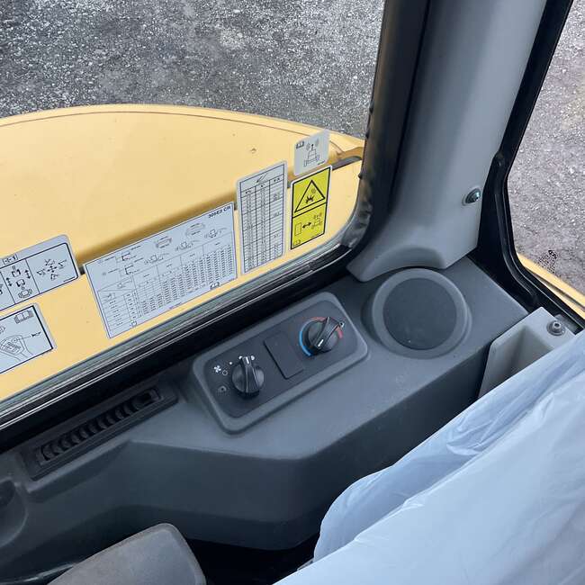 2019 CAT 305E2 CR