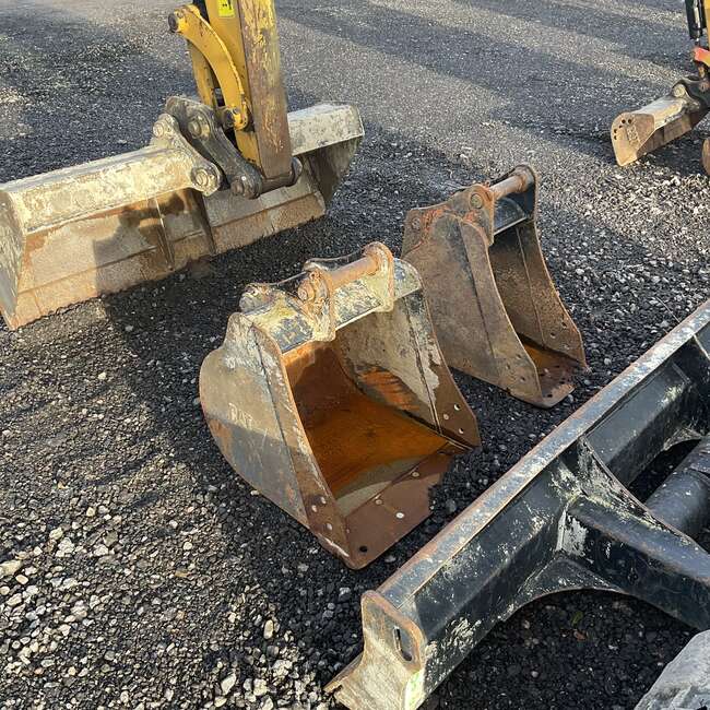 2019 CAT 305E2 CR