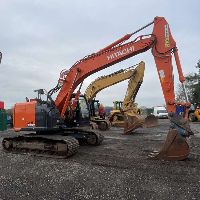 2019 Hitachi ZX225USRLC-6