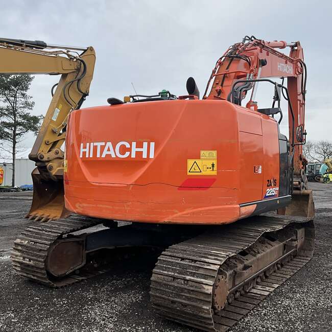2019 Hitachi ZX225USRLC-6