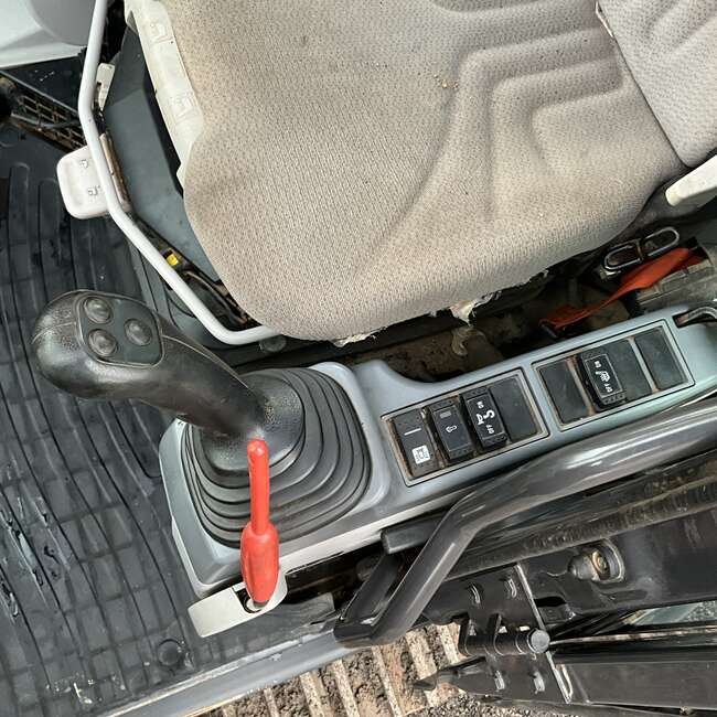 2019 Hitachi ZX225USRLC-6