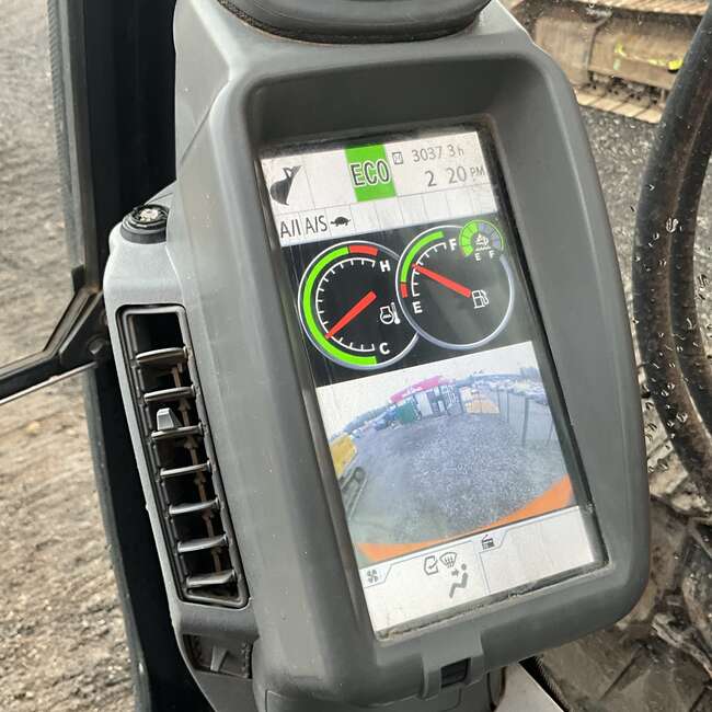 2019 Hitachi ZX225USRLC-6