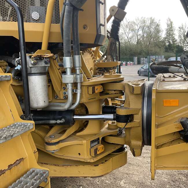 2021 CAT 745